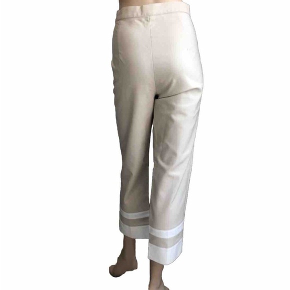 B& Co capris beige & cream minimalist - Picture 7 of 13